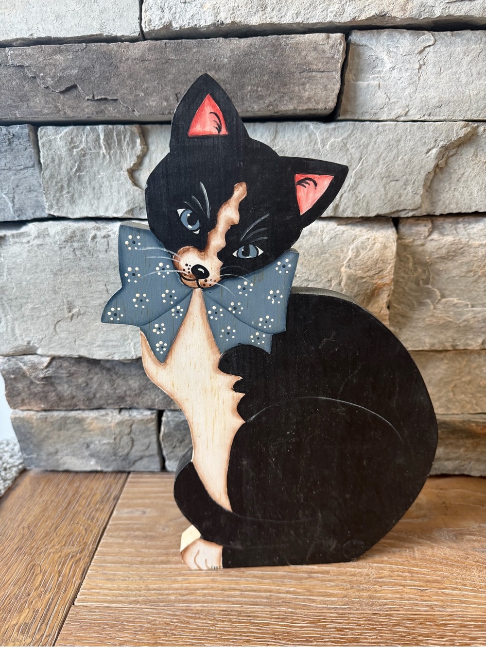 Hand-Painted Vintage Farmhouse Style Cat